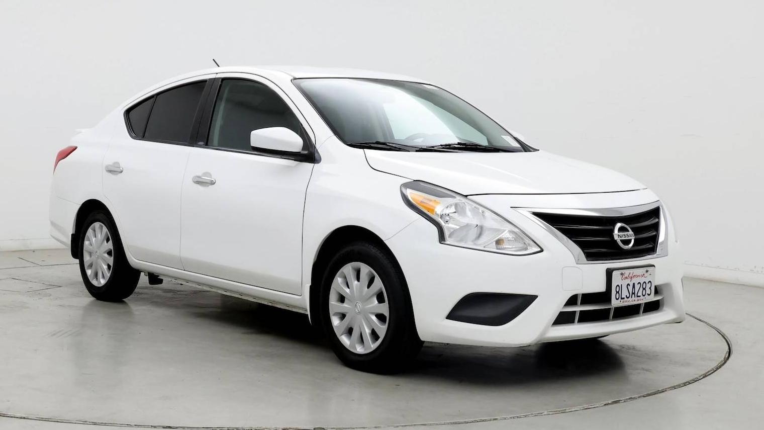 NISSAN VERSA 2017 3N1CN7AP4HK424033 image