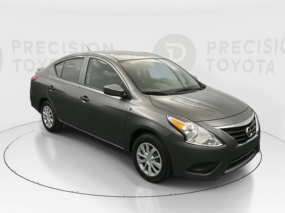 NISSAN VERSA 2017 3N1CN7AP3HL817581 image