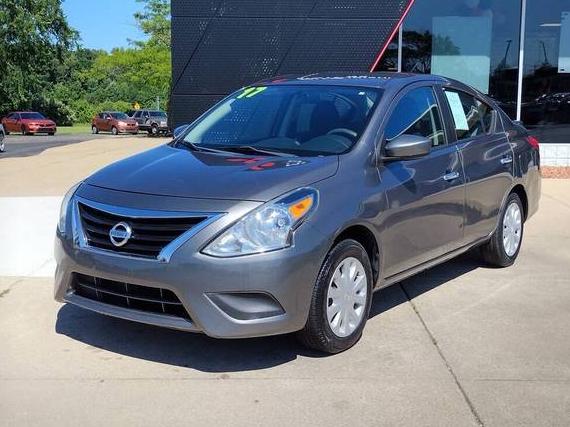 NISSAN VERSA 2017 3N1CN7AP3HL848328 image