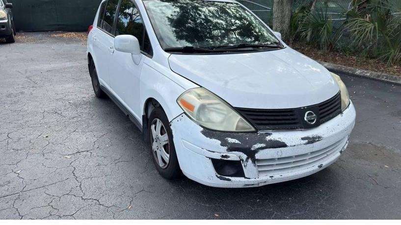 NISSAN VERSA 2010 3N1BC1CP2AL370453 image