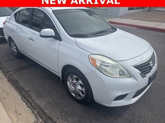 NISSAN VERSA 2014 3N1CN7AP0EL823964 image