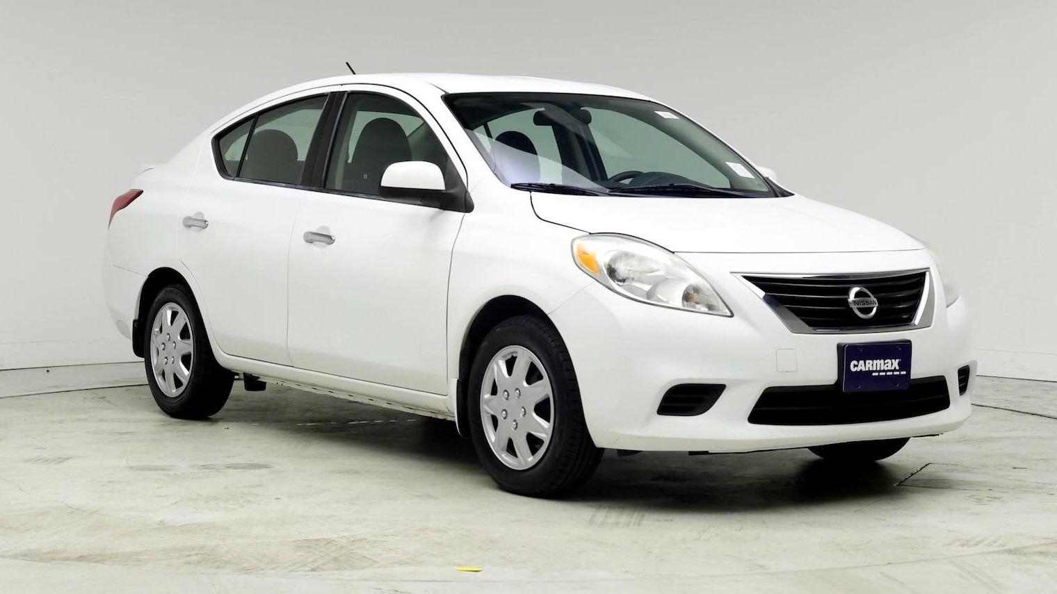 NISSAN VERSA 2014 3N1CN7AP1EL820331 image