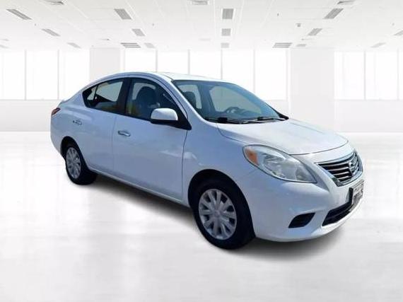 NISSAN VERSA 2014 3N1CN7AP3EL830617 image