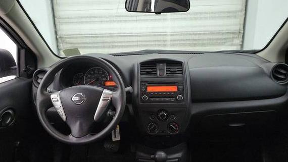 NISSAN VERSA 2015 3N1CN7AP3FL879186 image