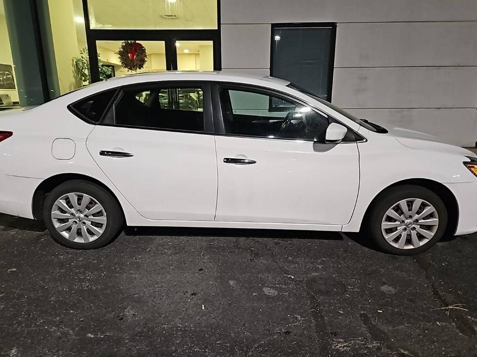 NISSAN SENTRA 2018 3N1AB7APXJY297372 image