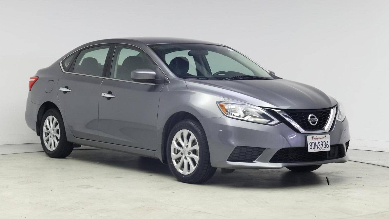 NISSAN SENTRA 2018 3N1AB7AP6JY256740 image