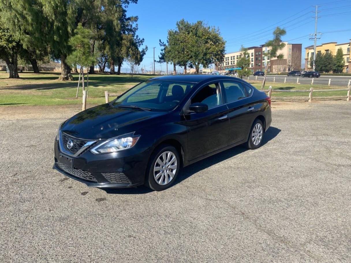 NISSAN SENTRA 2017 3N1AB7AP8HY355411 image