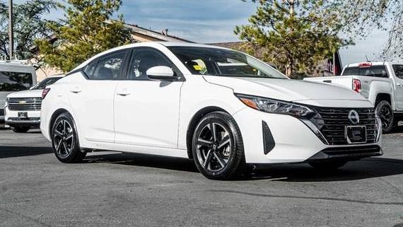 NISSAN SENTRA 2024 3N1AB8CV5RY333238 image