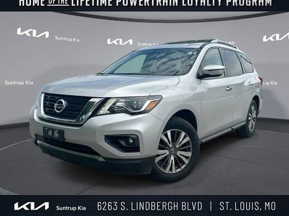 NISSAN PATHFINDER 2019 5N1DR2MM5KC601675 image