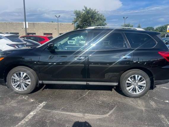 NISSAN PATHFINDER 2019 5N1DR2MM9KC609620 image
