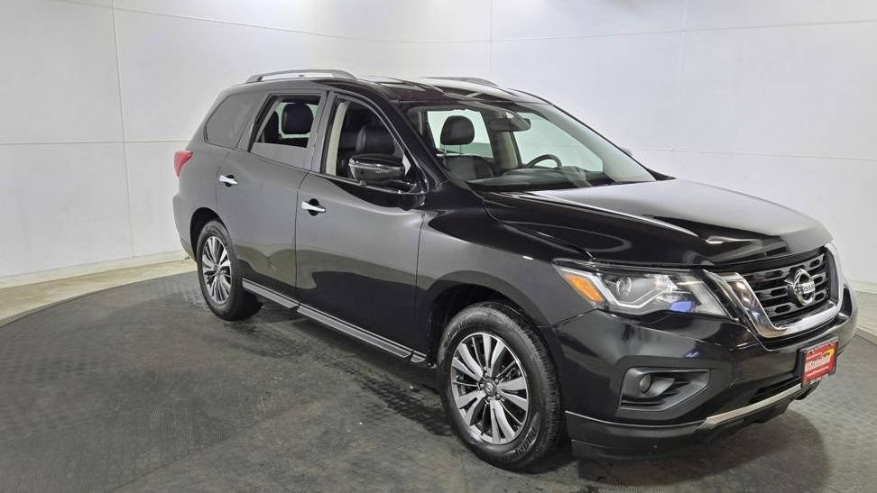 NISSAN PATHFINDER 2019 5N1DR2MM9KC601422 image