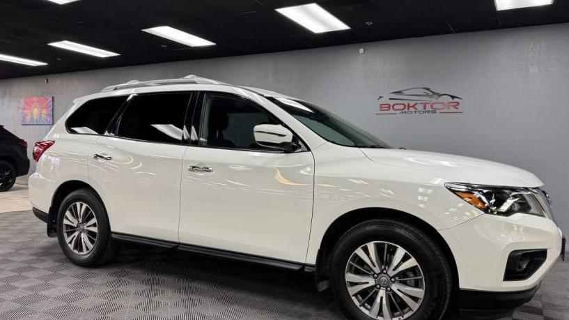 NISSAN PATHFINDER 2019 5N1DR2MN7KC625890 image