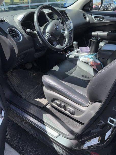 NISSAN PATHFINDER 2019 5N1DR2MM5KC638645 image
