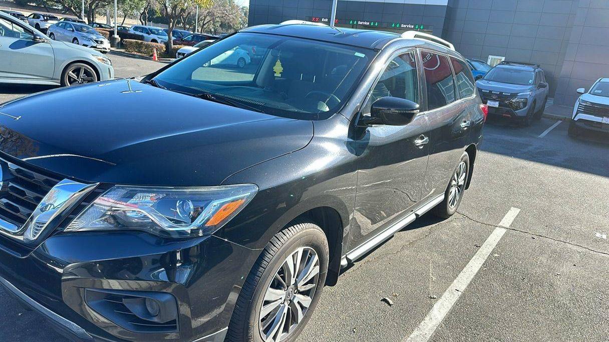 NISSAN PATHFINDER 2018 5N1DR2MN5JC669126 image