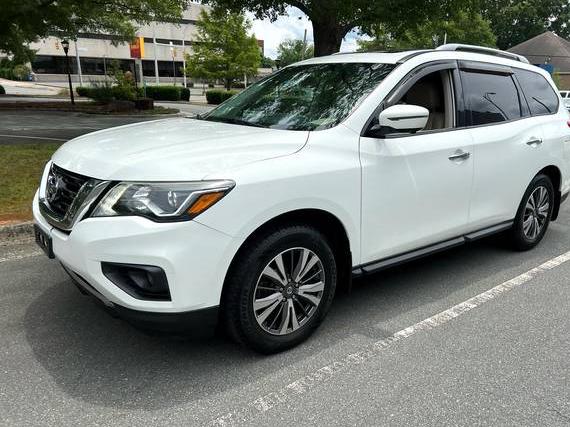 NISSAN PATHFINDER 2017 5N1DR2MMXHC607433 image