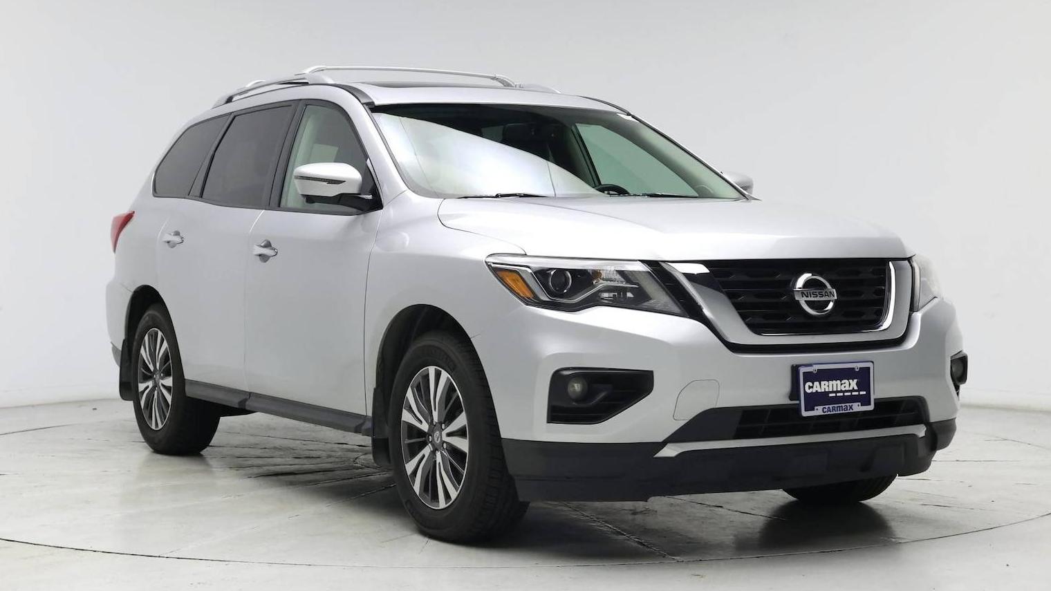 NISSAN PATHFINDER 2017 5N1DR2MN1HC682059 image