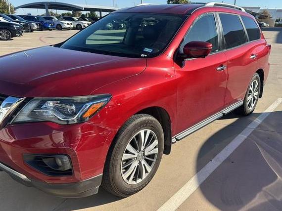 NISSAN PATHFINDER 2017 5N1DR2MMXHC636494 image