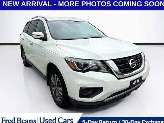 NISSAN PATHFINDER 2017 5N1DR2MM5HC660072 image