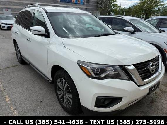 NISSAN PATHFINDER 2017 5N1DR2MM1HC647268 image