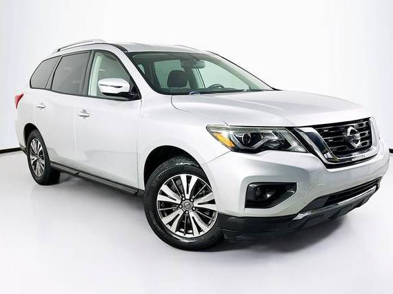 NISSAN PATHFINDER 2017 5N1DR2MNXHC663137 image