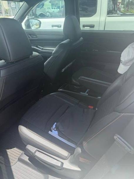 NISSAN PATHFINDER 2024 5N1DR3BD3RC204887 image