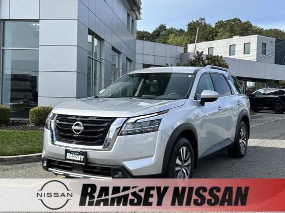NISSAN PATHFINDER 2022 5N1DR3CC2NC270136 image