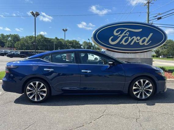 NISSAN MAXIMA 2019 1N4AA6AV3KC374821 image