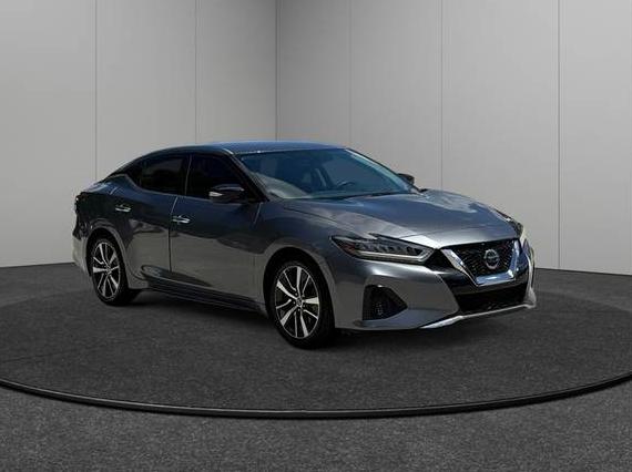 NISSAN MAXIMA 2019 1N4AA6AV7KC384395 image
