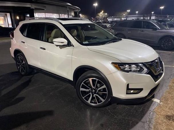 NISSAN ROGUE 2019 5N1AT2MV7KC717408 image