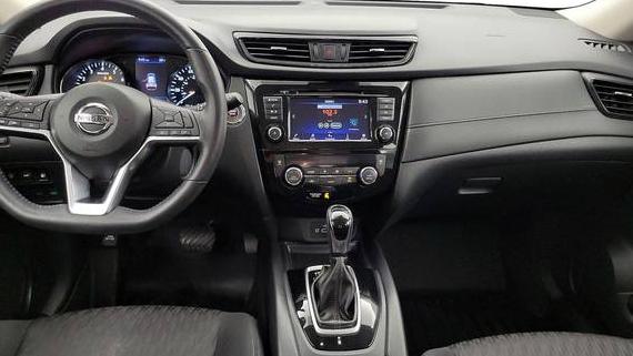 NISSAN ROGUE 2019 KNMAT2MT7KP502705 image