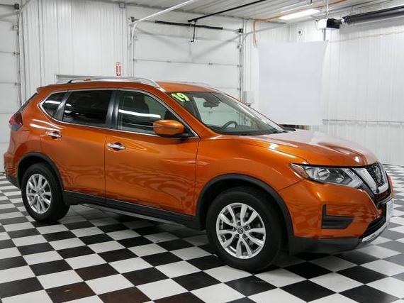 NISSAN ROGUE 2019 5N1AT2MT0KC703879 image NISSAN ROGUE 2019 5N1AT2MT0KC703879 image