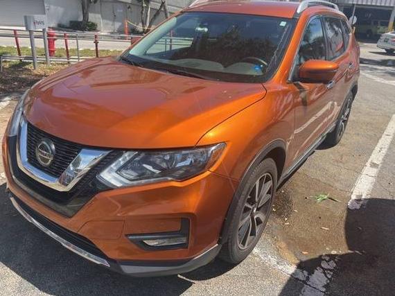 NISSAN ROGUE 2019 5N1AT2MT5KC701075 image