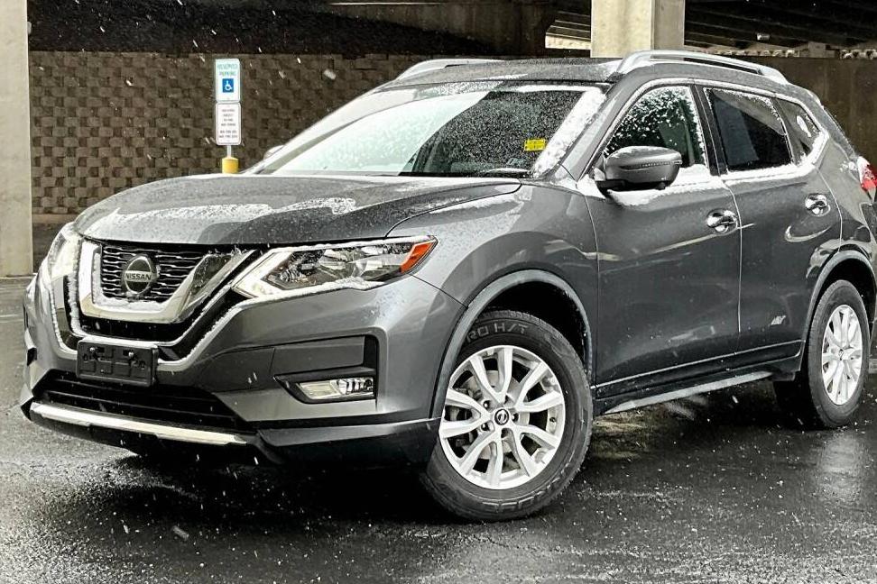 NISSAN ROGUE 2018 JN8AT2MV2JW321974 image