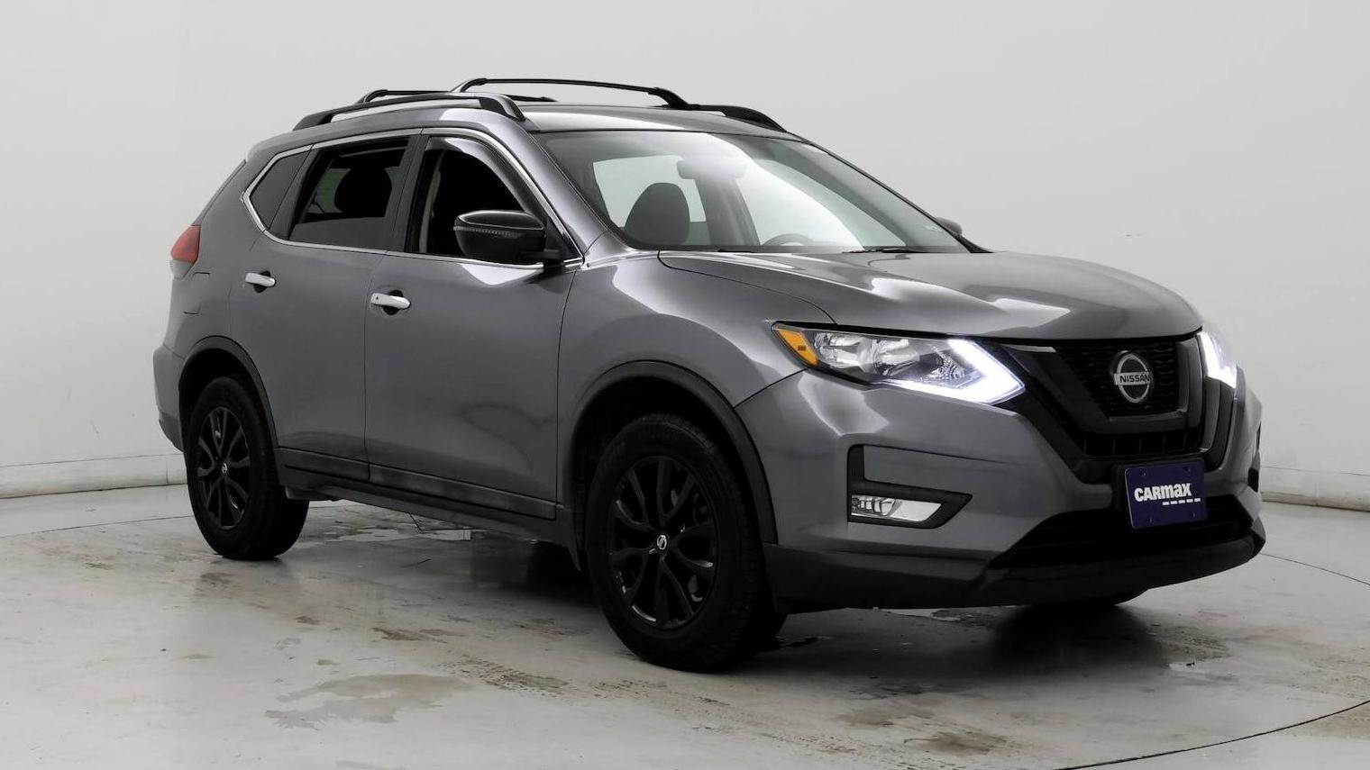 NISSAN ROGUE 2018 5N1AT2MV7JC726818 image