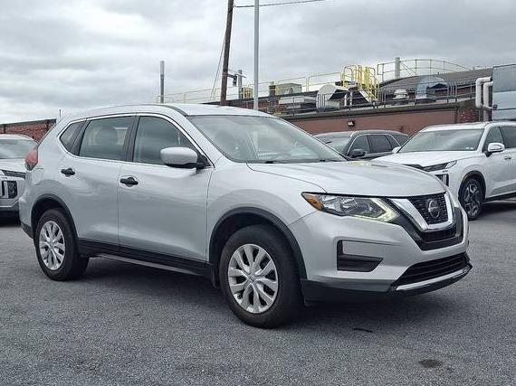NISSAN ROGUE 2018 5N1AT2MV0JC758543 image