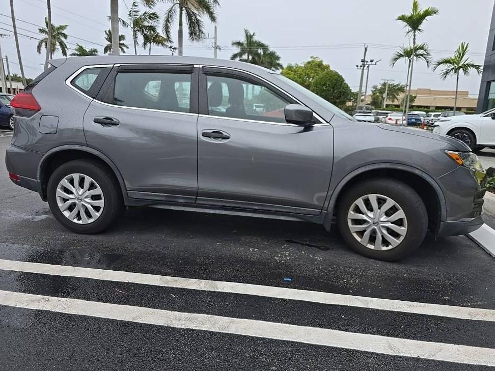 NISSAN ROGUE 2018 KNMAT2MV8JP552464 image