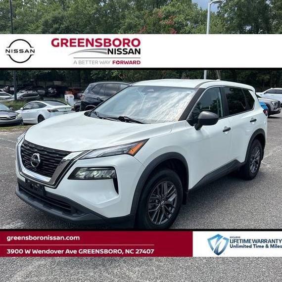 NISSAN ROGUE 2021 5N1AT3AB0MC699899 image