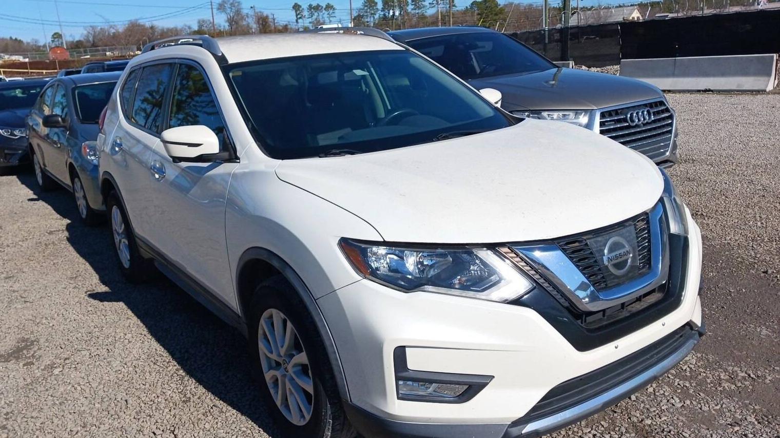 NISSAN ROGUE 2017 JN8AT2MT6HW405580 image