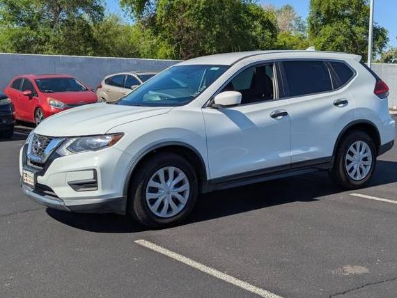 NISSAN ROGUE 2017 KNMAT2MT7HP549256 image