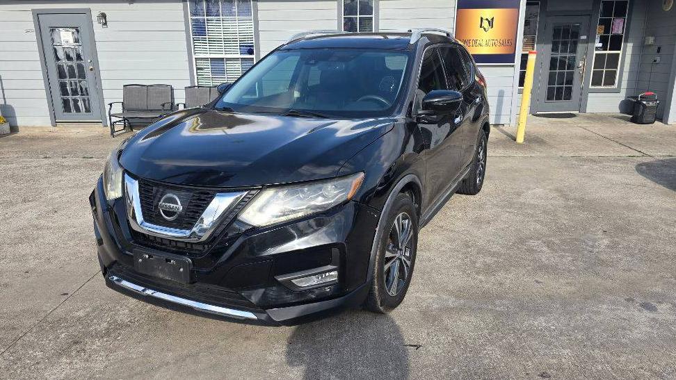 NISSAN ROGUE 2017 5N1AT2MT8HC875764 image