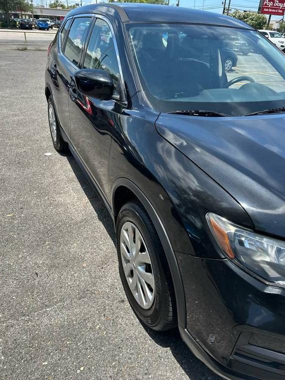 NISSAN ROGUE 2017 KNMAT2MT3HP616693 image