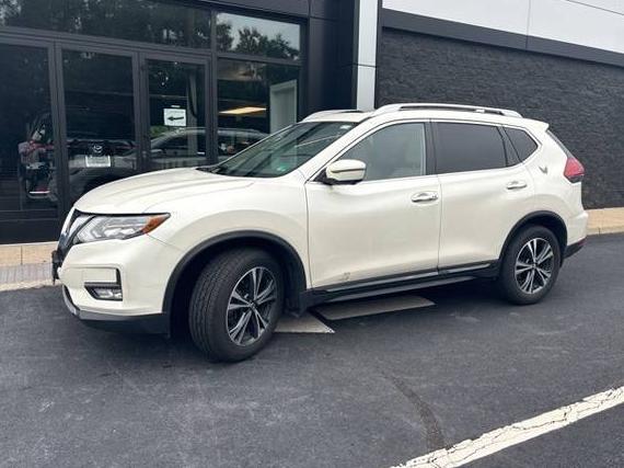 NISSAN ROGUE 2017 JN8AT2MVXHW018029 image