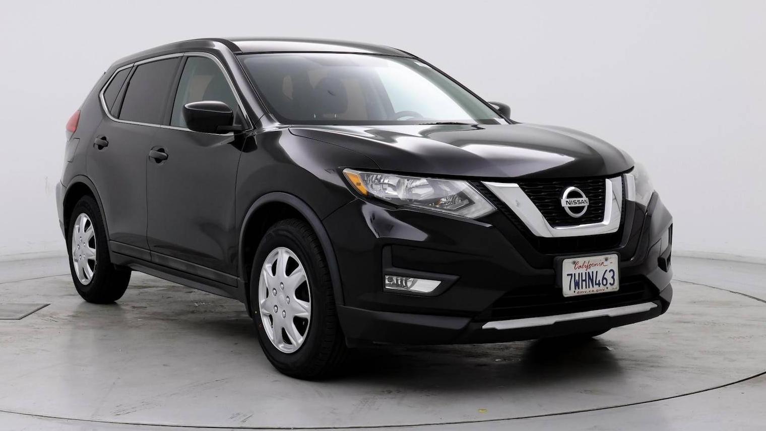 NISSAN ROGUE 2017 5N1AT2MT3HC738358 image