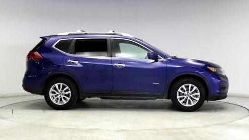 NISSAN ROGUE 2017 5N1ET2MTXHC831332 image NISSAN ROGUE 2017 5N1ET2MTXHC831332 image