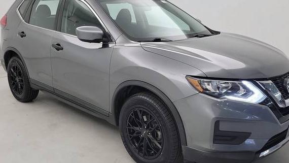 NISSAN ROGUE 2017 KNMAT2MV3HP554620 image