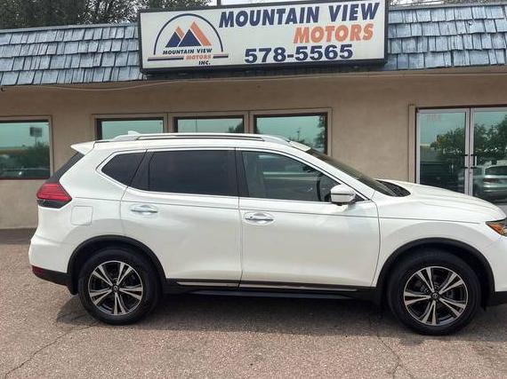 NISSAN ROGUE 2017 5N1AT2MV7HC830588 image NISSAN ROGUE 2017 5N1AT2MV7HC830588 image