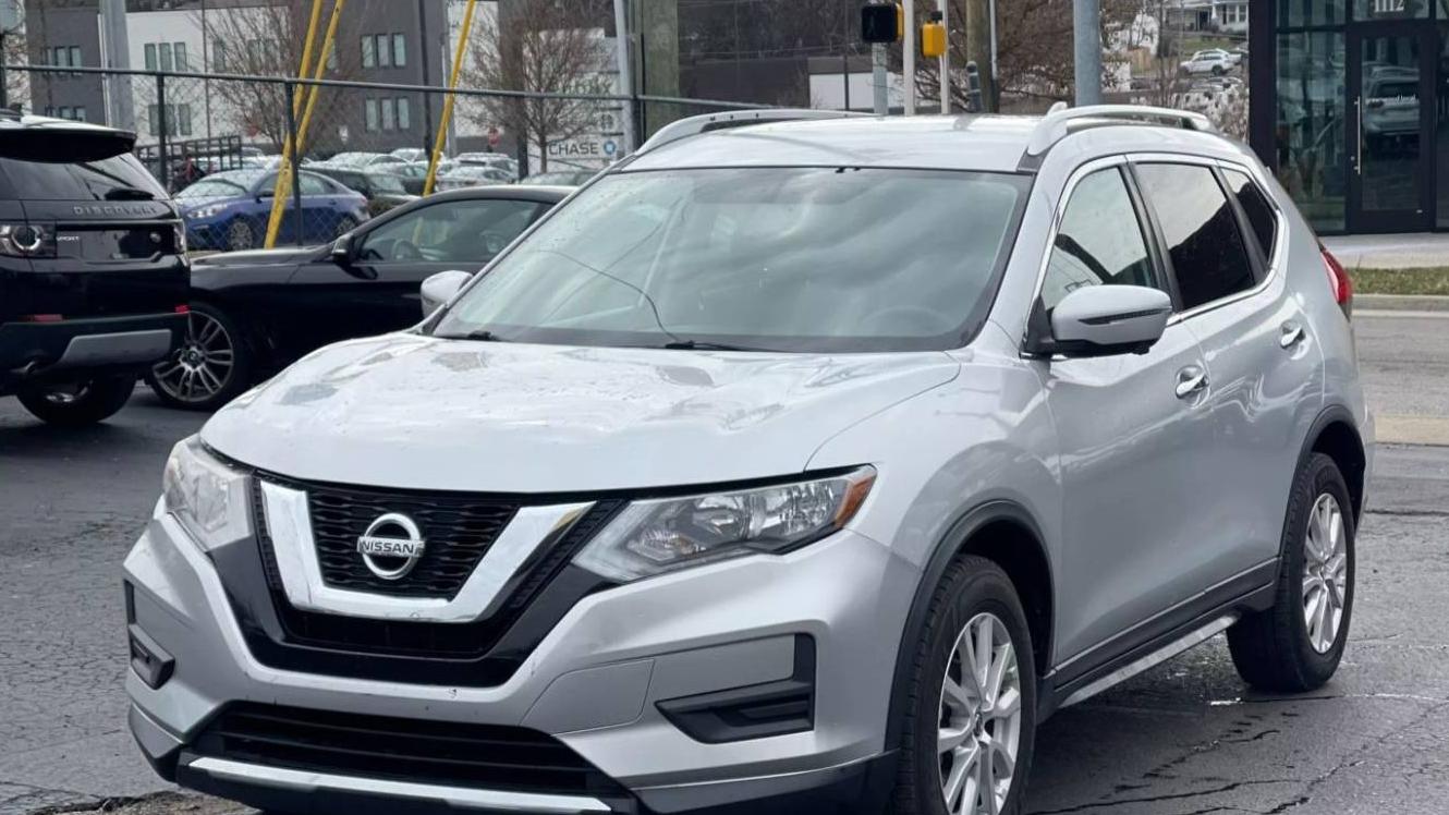 NISSAN ROGUE 2017 KNMAT2MTXHP518325 image