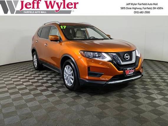 NISSAN ROGUE 2017 JN8AT2MV3HW012010 image
