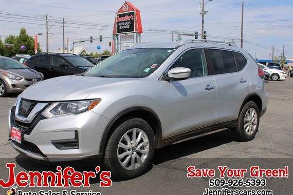 NISSAN ROGUE 2017 KNMAT2MV2HP582019 image