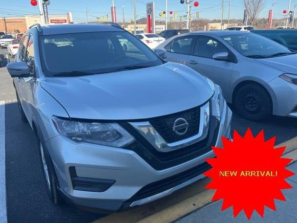 NISSAN ROGUE 2017 5N1AT2MT1HC884175 image